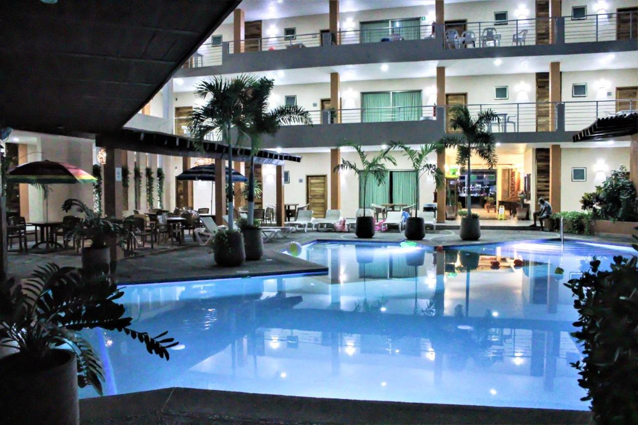 Auroza Resort Ринкон-де-Гуайябитос Экстерьер фото